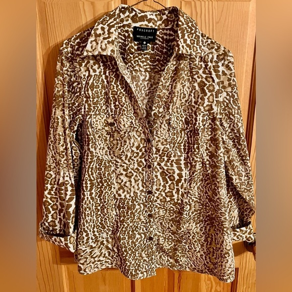 Foxcroft Crocodile Print Button-Up Shirt by Size M Fitted Safari Glam Mob Wife - Picture 14 of 15
